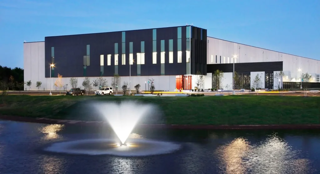 Equinix DC12 IBX® Data Center in Ashburn, Virginia